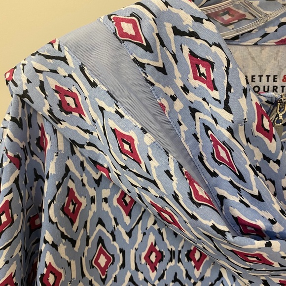 Bette and Court Shirt - Picture 4 of 5